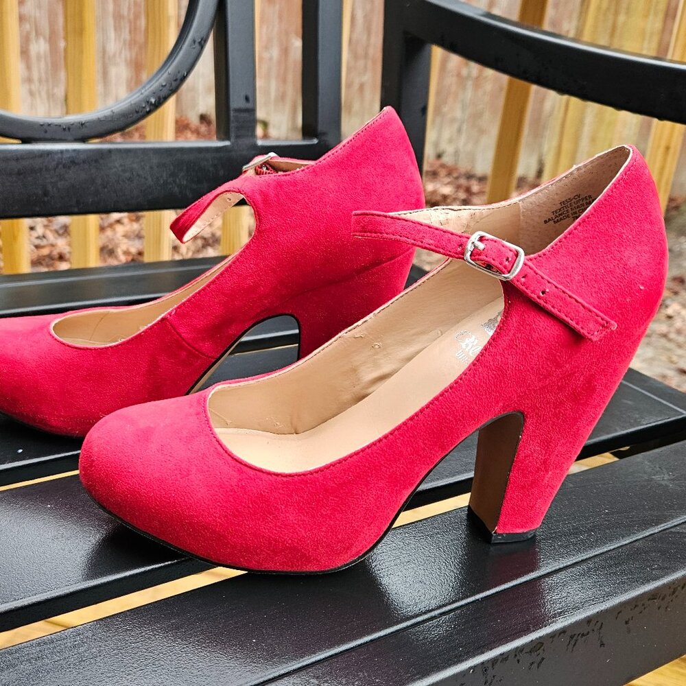 Crown Vintage Tess Red Platform Pump Strap Heels Rockabilly Sz 7